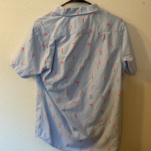 Free Planet flamingo print button down size medium - Picture 4 of 4